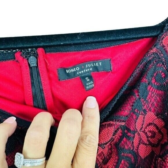 Romeo And Juliet C Lace Red Off The Shoulder Top Gothic Women’s Size Small - Picture 12 of 15